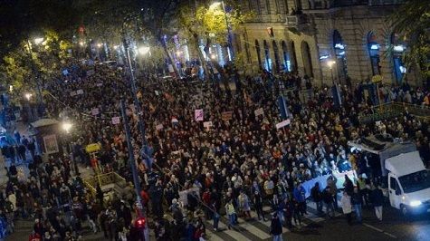 Protesters in Hungary call on tax chief to step down
