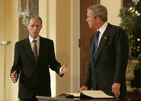 Blair aide who brokered deal that took us into Iraq war gets New Year Honours gong