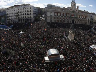 Thousands take part in Podemos' 'March for Change' in Spain