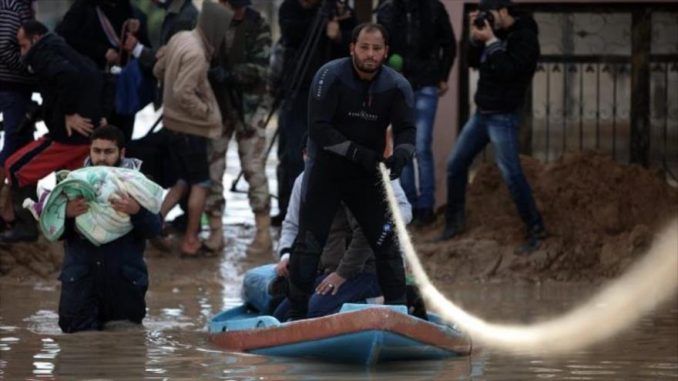 Hundreds of Palestinians forced to flee as Israel opens dams into Gaza Valley