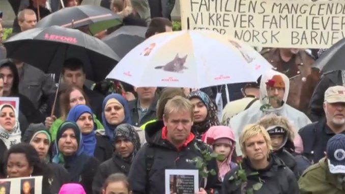Norway: Hundreds Protest Oslo's Child 'Kidnapping' Policies