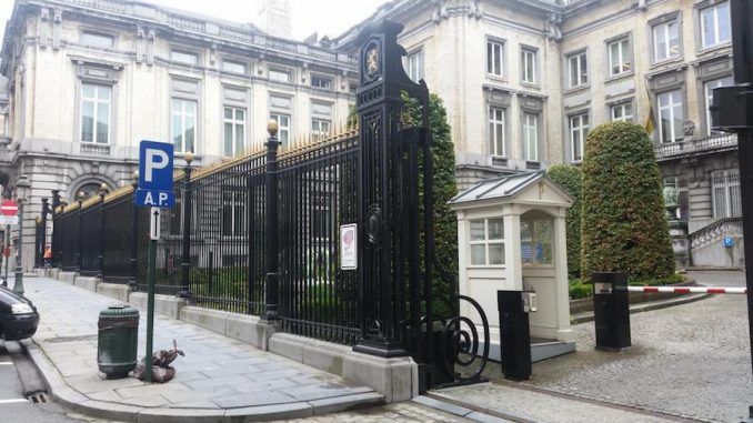 Brussels parliament building is evacuated due to bomb threat on 23rd September 2015