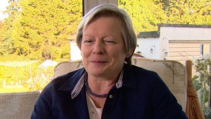 Woman who claims she can smell Parkinson's disease amazes doctors