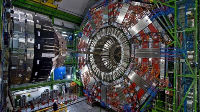 IMG CERN HADRON COLLIDER