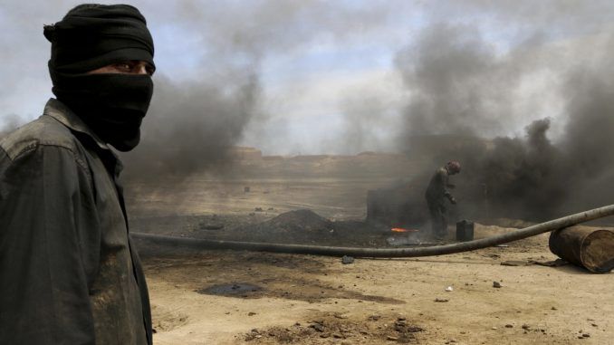 Turkey enter Iraq to protect lucrative ISIS oil trade
