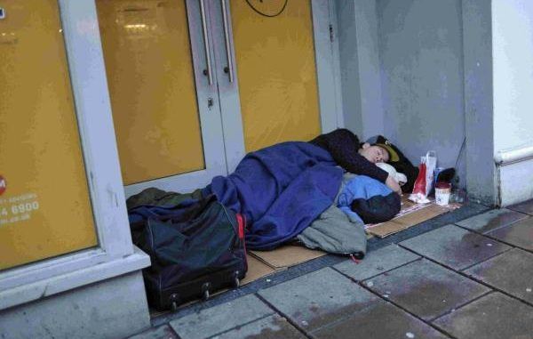 Tory Minister Claims Some Homeless People ‘Choose To Sleep Rough’