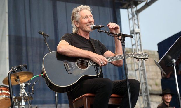 Roger Waters Urges Bernie Not To Speak At AIPAC Conference
