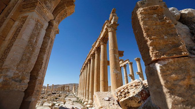Syrian Army Unearth Dozens Of ISIS Victim In Palmyra Mass Grave