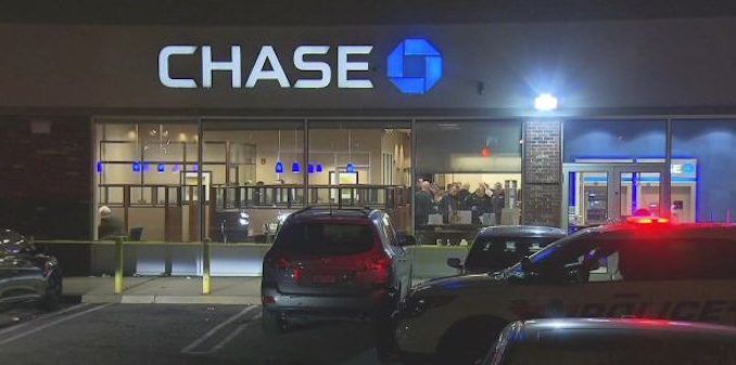 Chase bank steals $25k from New York couple