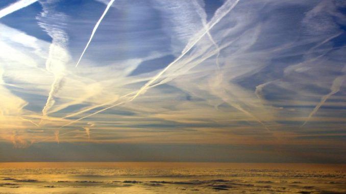 US airforce admit that chemtrails are real