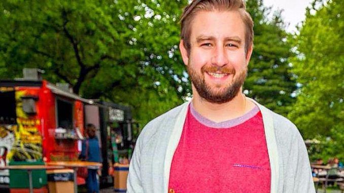 Family of murdered DNC staffer Seth Rich demand answers
