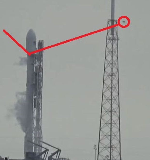 SpaceX rocket ufo