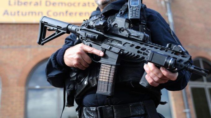 SAS deployed to London Underground, given shoot to kill orders