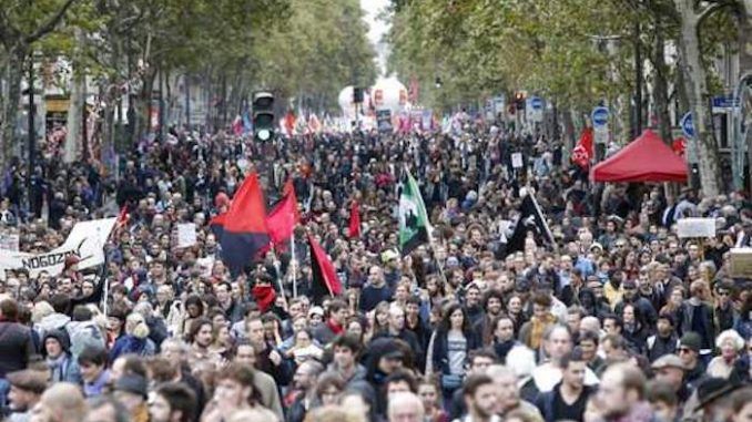Millions of French citizens rise up against Rothschild puppet President Emmanuel Macron
