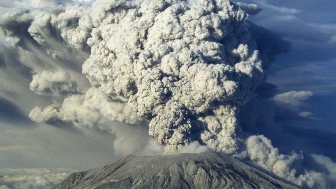 Experts warn Mount St. Helens is about to blow
