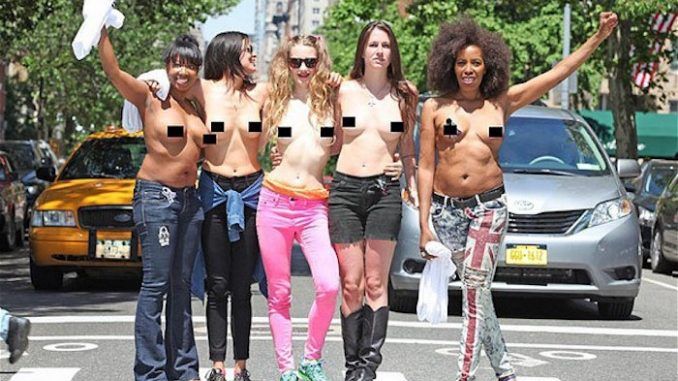 US federal court rules women can flash boobs in public