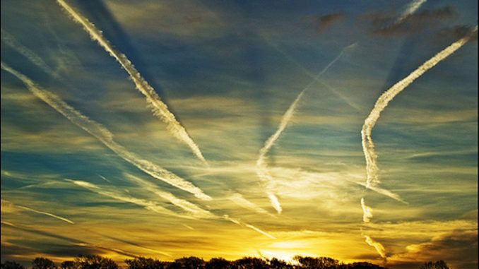 Bill Gates plans to spray toxic chemicals in the sky in 2019 in order to dim the sun