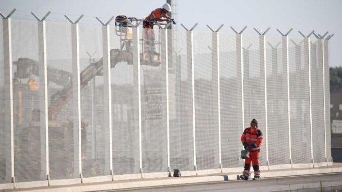 France forced to build Trump-style wall to prevent illegals from entering Britain