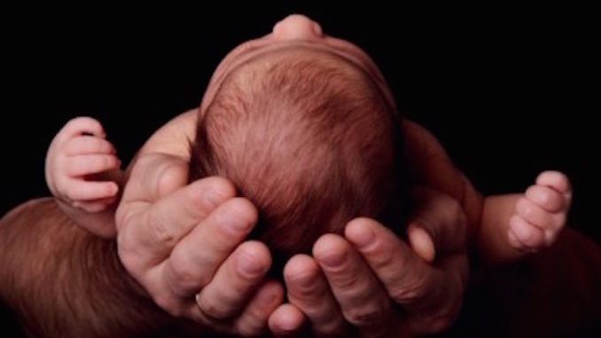 A Planned Parenthood abortionist in Minnesota admitted she usually "breaks the baby's neck" if a baby comes out alive during a late-term abortion procedure. 