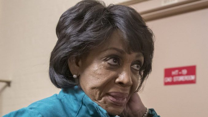 Maxine Waters says Smollett deserved to walk free