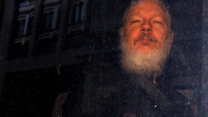 BREAKING: JULIAN ASSANGE FOUND UNRESPONSIVE IN BELMARSH PRISON - EMERGENCY BROADCAST Assange-hospital-critical-condition-678x381