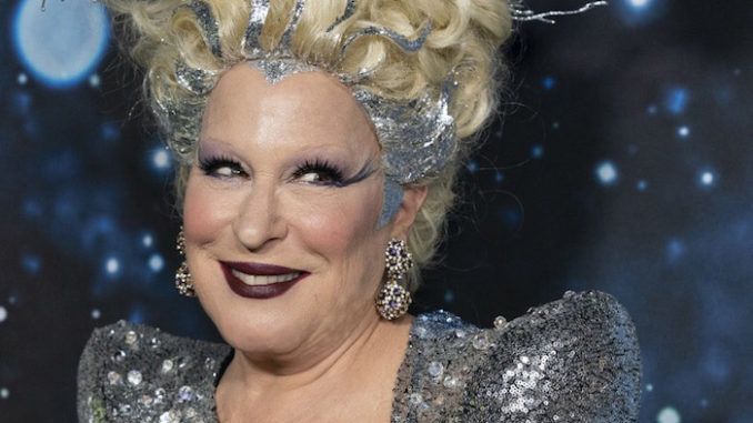 Bette Midler suggests Trump pays for African-Americans to attend his rallies