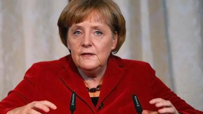 Angela Merkel pleit tegen de vrijheid van meningsuiting in het Duitse parlement