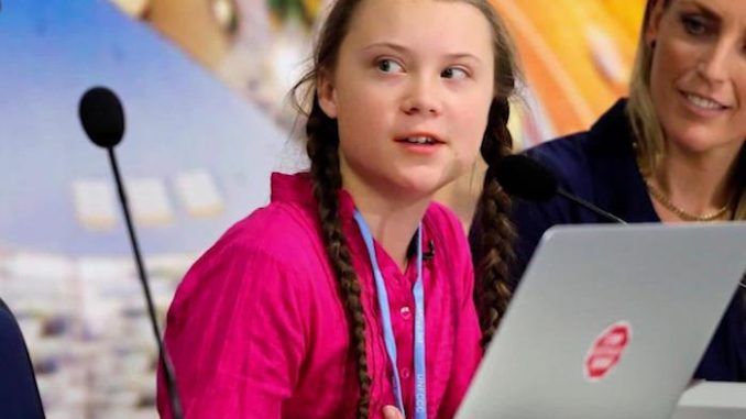 A Facebook software update glitch allowed users to see that Greta Thunberg's father and a UN delegate have been posting under her name.