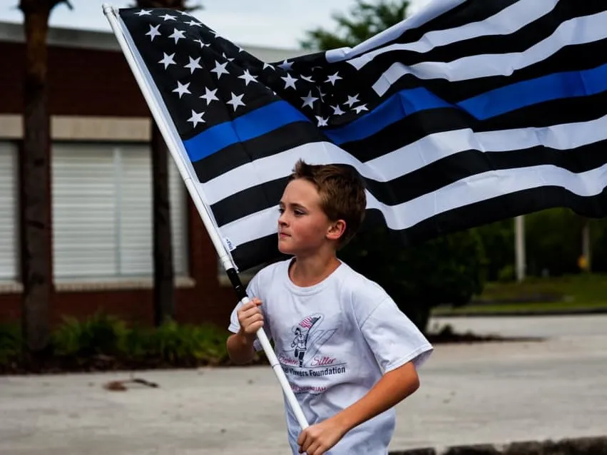 11-Yr-Old Florida Boy Runs 500 Miles To Honor Officers Killed in Line of Duty 59360388_453034545464121_4735749254033702912_n.jpg