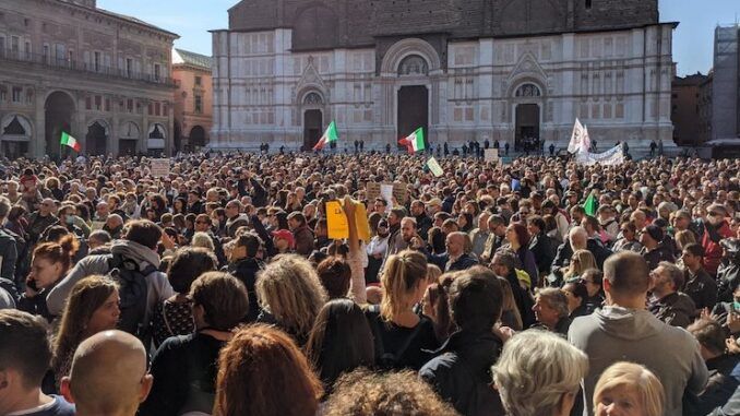 Thousands of Italians rise up nationwide against New World Order vax passports