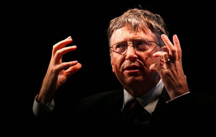 Bill Gates appelle les gouvernements à punir les utilisateurs qui publient en ligne du contenu anti-masque et anti-vaccin