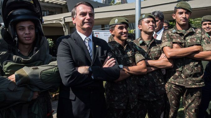 L'armée brésilienne proclame Bolsonaro vainqueur de l'élection présidentielle