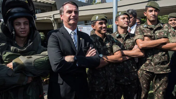 Ο στρατός της Βραζιλίας ανακηρύσσει τον Μπολσονάρο «Αληθινό Πρόεδρο της Βραζιλίας»!