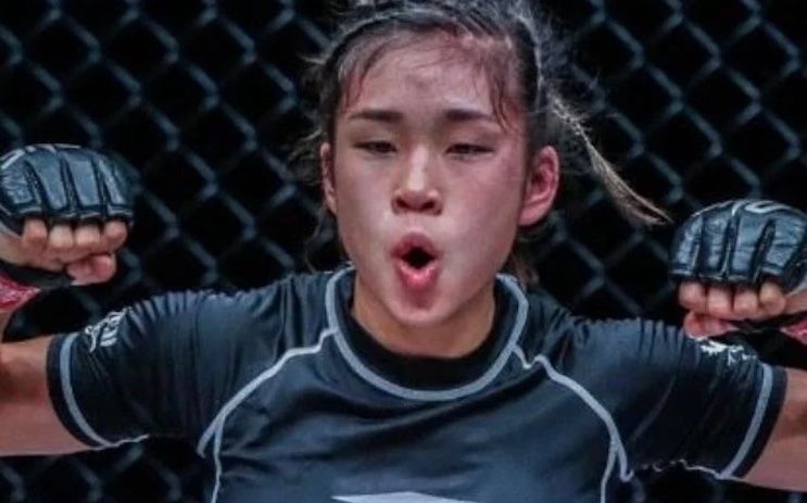 Fully Jabbed MMA fighter Victoria Lee dies aged 18.